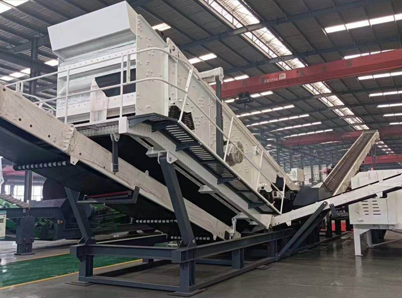 Tyre Mobile Screening Plant